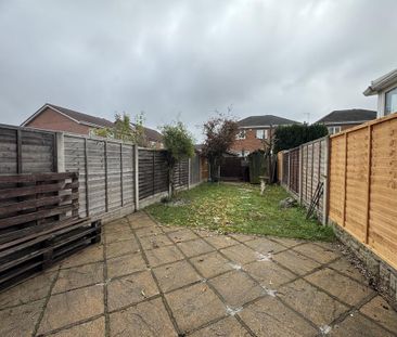 2 bedroom terraced house to rent - Photo 2