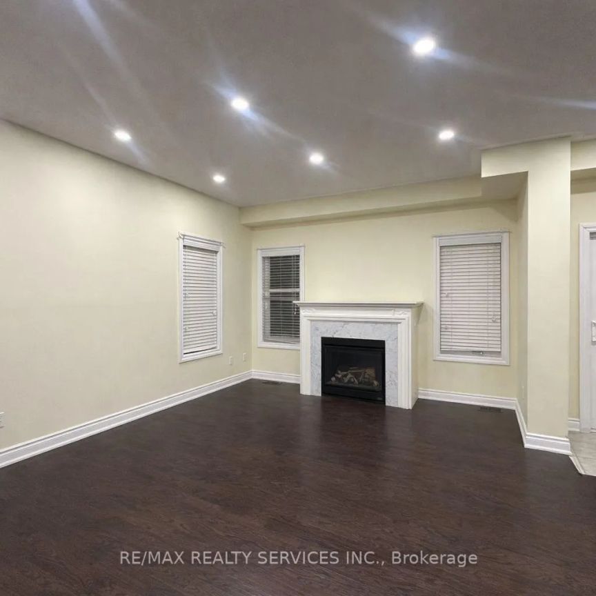 26 RED ASH COURT - Photo 1