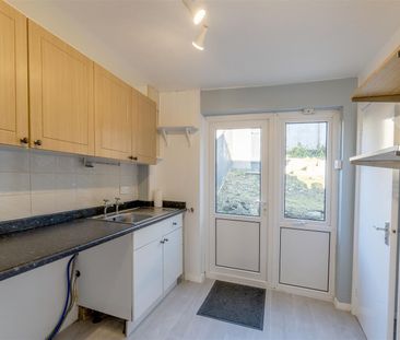 Ullswater Crescent, Derriford, Plymouth - Photo 5