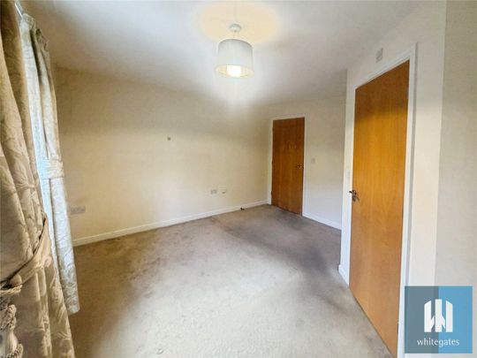 Mereside, Waterloo, Huddersfield, HD5 - Photo 1