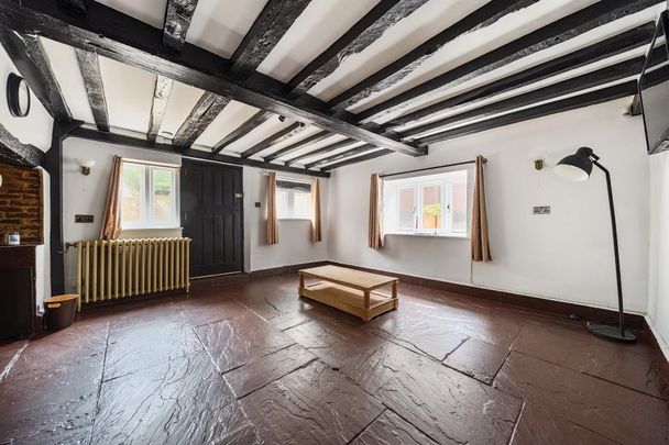 4 bedroom detached house to rent - Photo 1