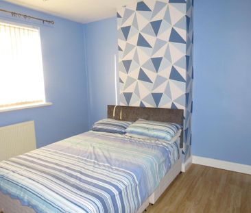 3 bedroom property to rent - Photo 3