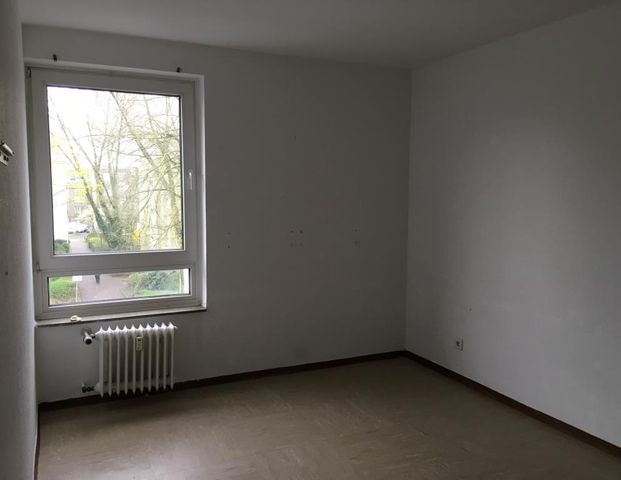 Drei Zimmer mit Balkon und Wannenbad - Photo 1