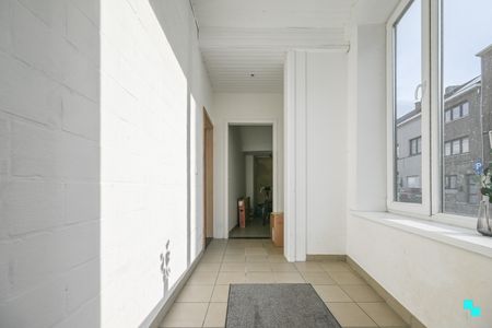 Karaktervolle gezinswoning nabij centrum Kortrijk - Foto 3