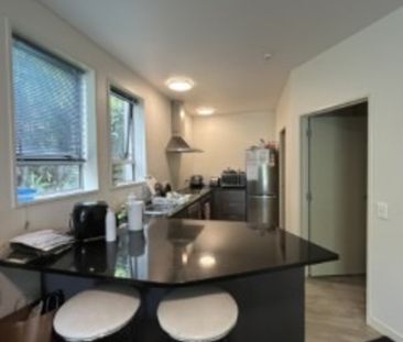 One bedroom, with own ensuite - Photo 5