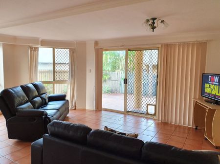 Amazing Location - Private Access to the Beach - Photo 3