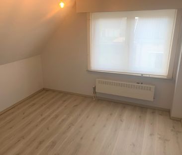 Ruime halfopen bebouwing met tuin en garage! - Photo 5