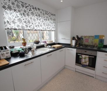 3 bedroom detached house to rent - Photo 5