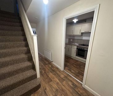 3 bedroom property to rent - Photo 3