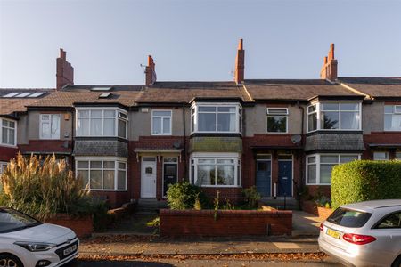 2 bed flat to rent in Valley View, Newcastle Upon Tyne, NE2 - Photo 4