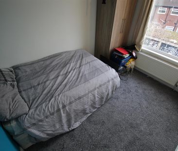 4 bedroom terraced house to rent - Photo 4