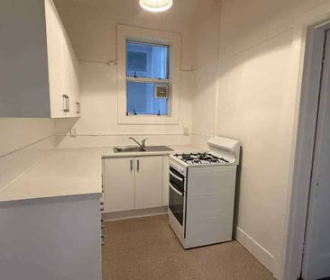 Inner City Apartment - Photo 5