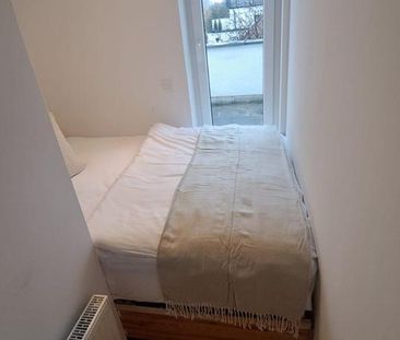 Sonniges Dachterrassen 1,5 Zimmer Apartment - Photo 1