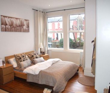 3 bedroom flat to rent - Photo 5
