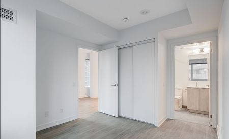 For Lease - 8 Wellesley Street Unit# 1716, Toronto, Ontario - Photo 3