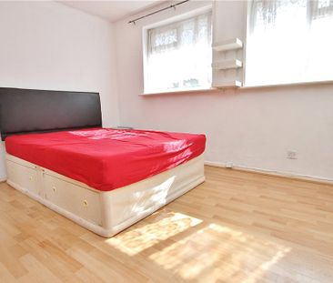 Becketts Close, Feltham, TW14 0BG - Photo 2
