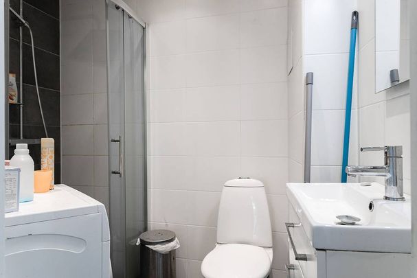 Helgdagsgatan, Göteborg - Photo 1