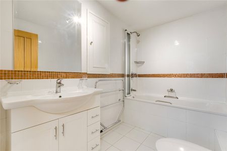 Hereford House, 11 Ovington Gardens, Knightsbridge, London, SW3 - Photo 5