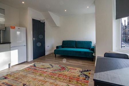 2 bedroom private hall to rent - Photo 2