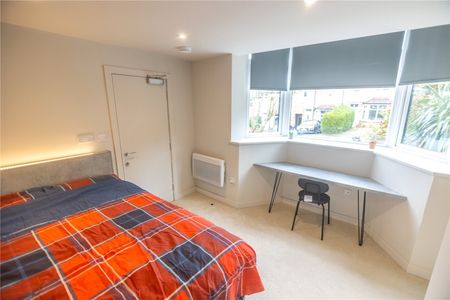 1 Orchard Terrace, Newsome, Huddersfi... - Photo 3