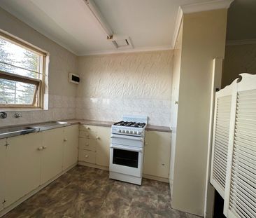 Beachside Living – 2 Bedroom Rental in Prime Glenelg Location - Photo 3