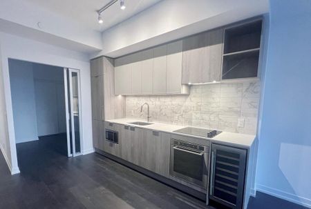 For Lease - 2020 Bathurst Street Unit# 1807, Toronto, Ontario - Photo 3