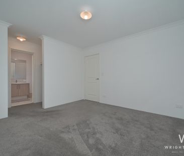 22 Chasewater Street, Aveley WA 6069 - House For Rent | Domain - Photo 5