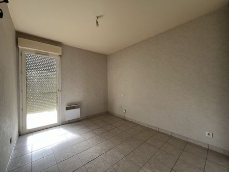Location Appartement 3 pièces 64m² BASSENS 33530 - Photo 2