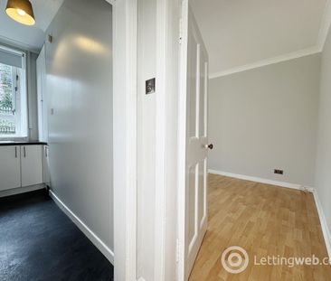 1 Bedroom Ground Flat to Rent - Photo 5