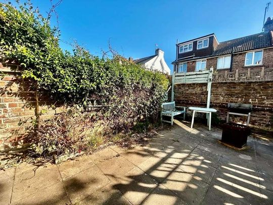 Lanfranc Road, BN14 - Photo 1