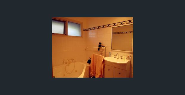 Quiet and Spacious Four Bedroom Family House for Rent! - Photo 1