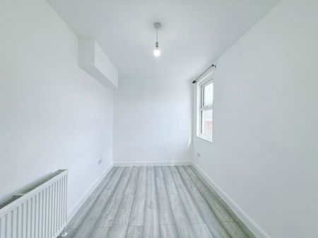1 bed Apartment for Rent - Photo 5
