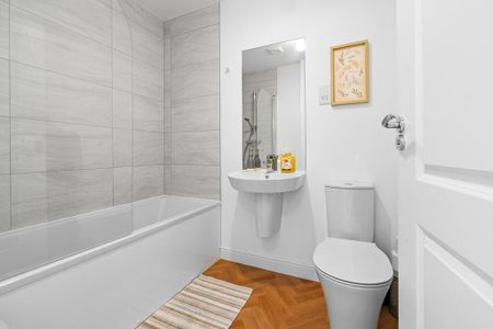 3 bedroom end of terrace house to rent - Photo 5