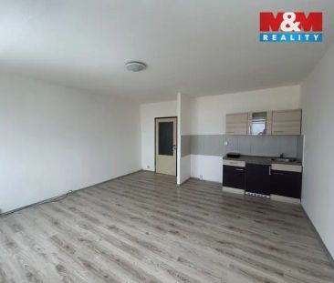 Pronájem bytu 1+kk v Ústí nad Labem, ul. Žežická - Photo 4