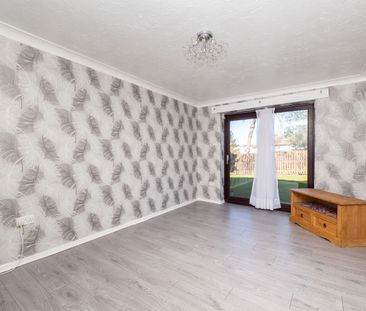 Chartwell Gardens, Cheam, SM3 - Photo 6