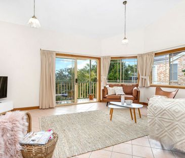 Spacious 3 bedroom unfurnished home - Photo 2