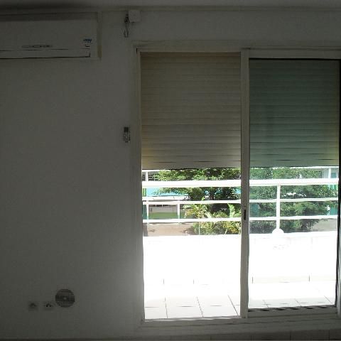 ST DENIS T2 36m²+7m² TERRASSE, CLIMATISATION, PARKING SOUS SOL, CUISINE EQUIPE - Photo 1