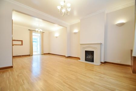 4 bedroom house - terraced - Photo 3