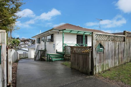 Property Management97 Athena Dr, Totara Vale - House for Rent - Photo 3