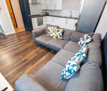 6 bedroom flat to rent - Photo 2