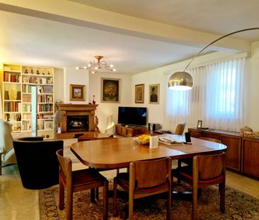 4 ½-Zimmer-Einfamilienhaus mit schönem romantischen und großem Garten - Photo 1
