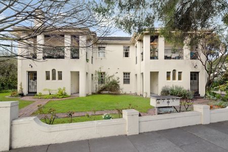 3/3 Clovelly Court, Hawthorn VIC 3122 - Apartment For Rent | Domain - Photo 5