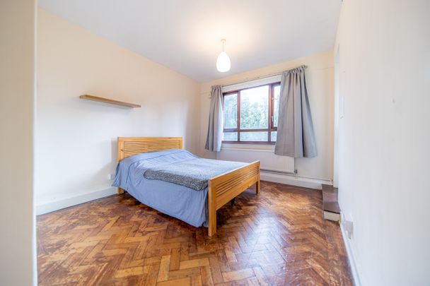 2 Bed Flat, Gatesden, WC1H - Photo 1