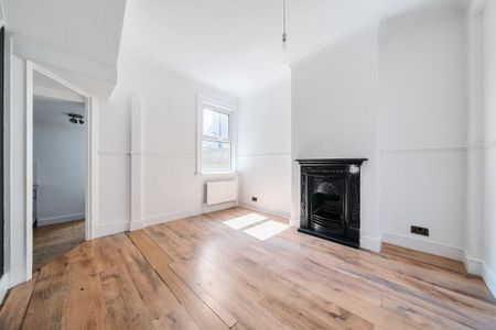 3 bedroom terraced house to rent - Photo 2