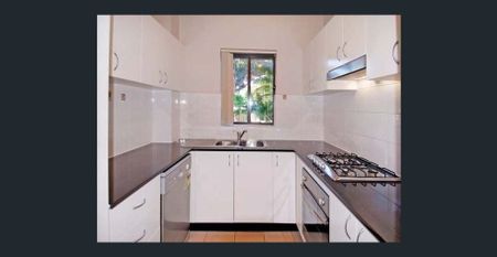 9-17 Eastbourne Road - Photo 3