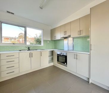 Two Homes in One – Flexible Family Living in a Serene Coastal Setting - Photo 6