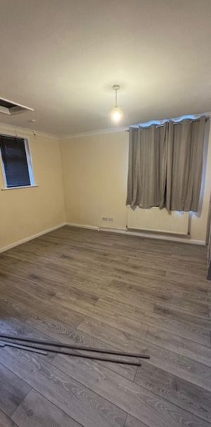 1 bedroom ground floor flat to rent - Photo 1