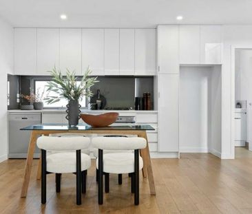 Modern Living in the Heart of Essendon - Photo 6
