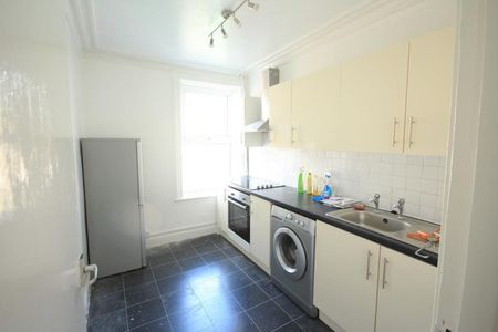 1 bedroom Flat To Let Total Size: 592 SQ FT - Photo 2