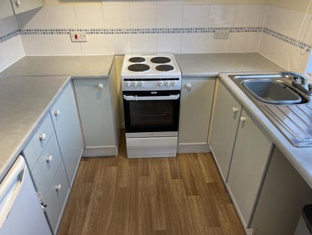 2 bedroom flat to rent - Photo 5